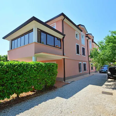 Bruno.3 Apartment *